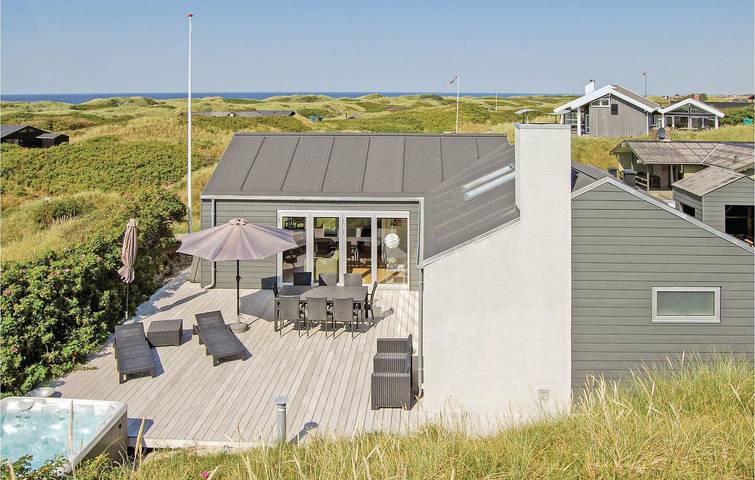 Ferienhaus für 10 Personen, mit Terrasse und Garten in Grønhøj Strand