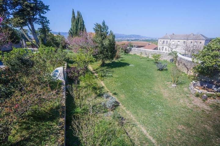 Location de vacances pour 15 personnes, avec jardin ainsi que piscine et vue à Étoile-sur-Rhône - 3