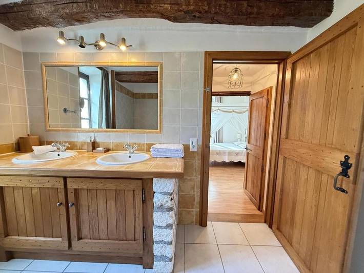 Location de vacances pour 2 personnes, avec piscine ainsi que vue et jardin à Bagard - 4