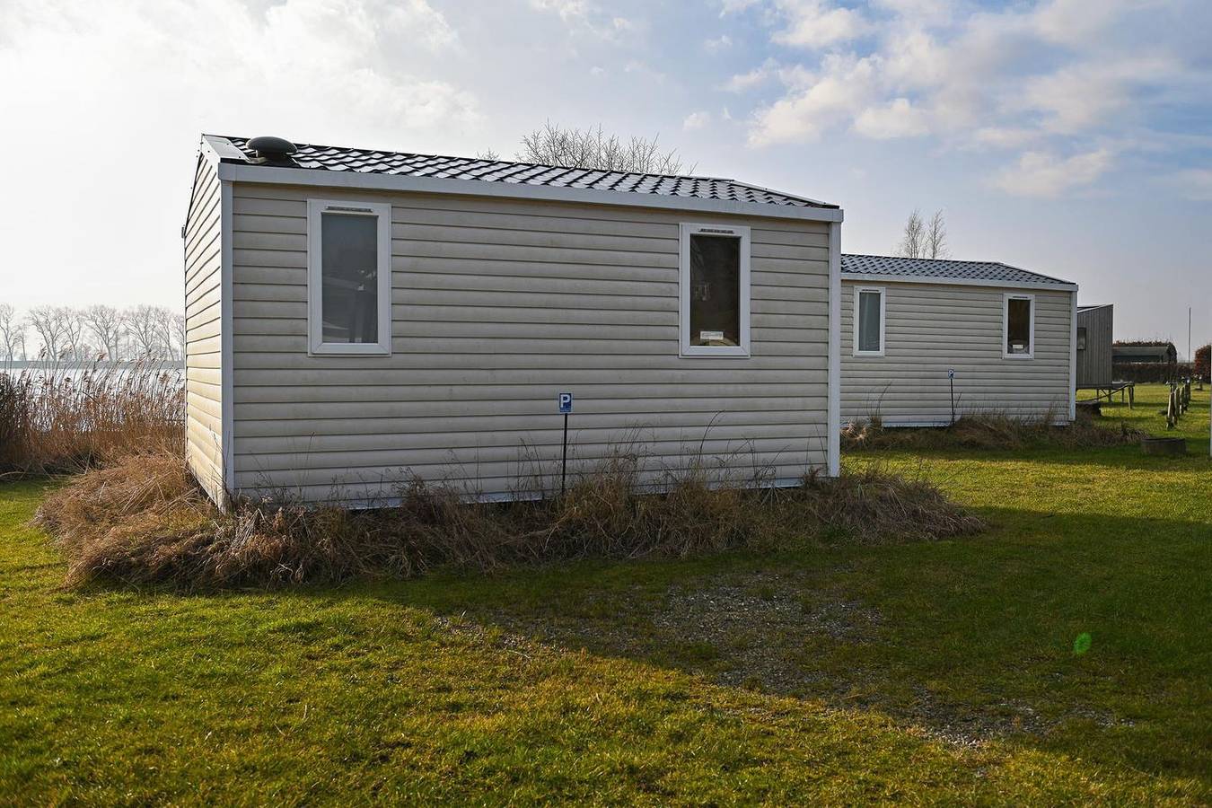 Mini-Ferienhaus Eidernest 2 – Dein naturnaher Rückzugsort an der Eider in Süderstapel, Eider-Treene-Sorge
