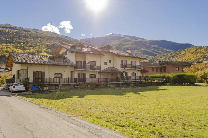 Appartamento per 4 persone, con giardino e balcone, con animali domestici a Comune di Gressan