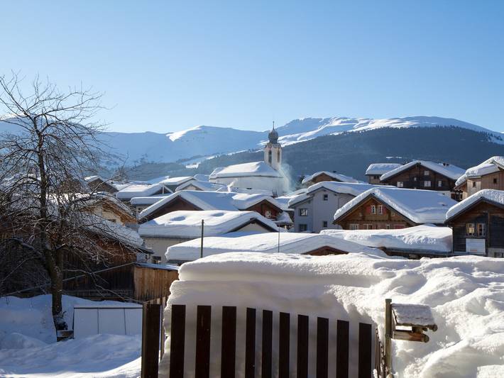 Ganze Ferienwohnung, Ferienwohnung Casa Carola, Brigels - 4.5 Zimmer Ferienwohnung für max. 7 Pers. im Eg in Brigels, Alpenarena