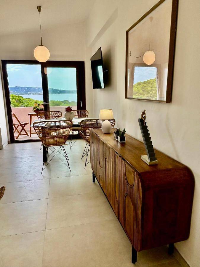 Gîte pour 4 personnes, avec vue et terrasse, animaux acceptés dans Cala Bitta - 2