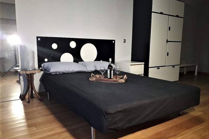 Gîte pour 5 personnes, avec balcon dans Saronida - 2