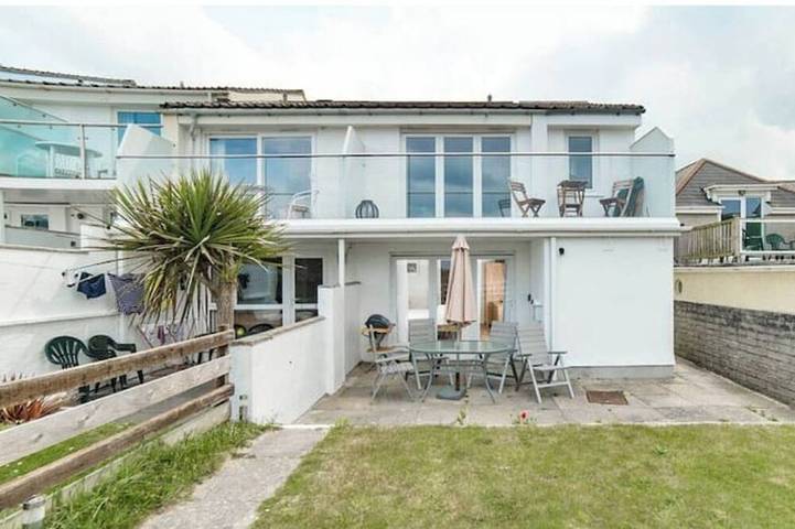 Holiday home for 4 people in Mawgan Porth
