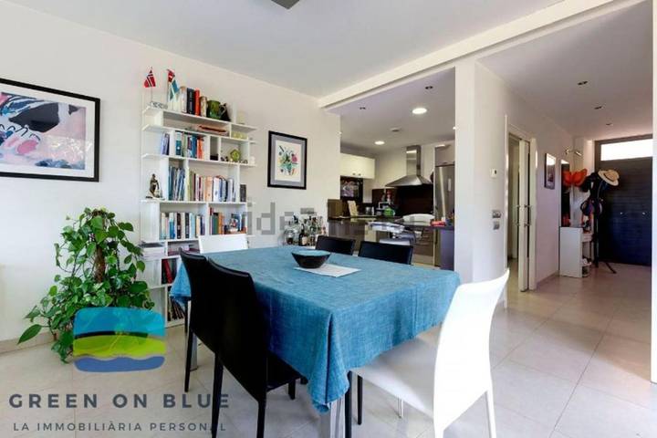 Gîte pour 7 personnes, avec piscine et jacuzzi ainsi que terrasse et sauna à Navata - 3