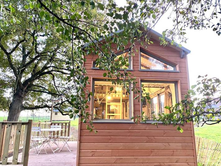 Location de vacances pour 2 personnes, avec vue ainsi que piscine et jardin, animaux acceptés à Cholet - 2