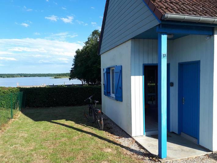 Location de vacances pour 9 personnes, avec vue ainsi que vue sur le lac et jardin, animaux acceptés dans Lac de Der-Chantecoq (Giffaumont-Champaubert) - 2