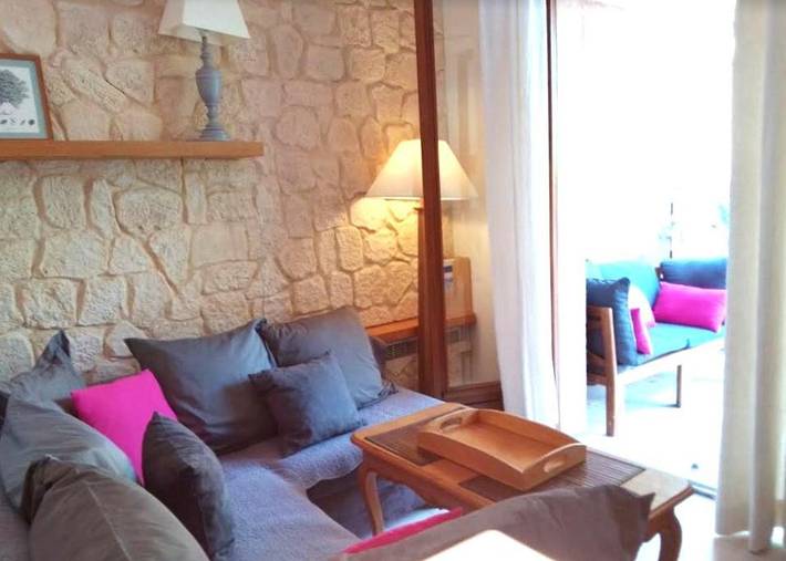 Gîte pour 3 personnes, avec Terrasse ainsi que Jardin et Vue dans Thermes de Gréoux les Bains - 3