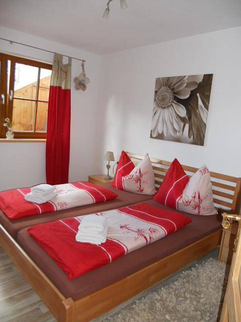 Ganze Ferienwohnung, Wohnung 4 in Hohe Tauern, Kals am Großglockner