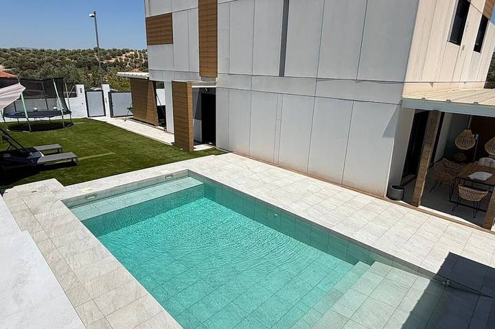 Holiday home for 8 people, with garden - 1
