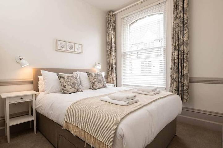 Entire apartment, Grade Ii Listed 2 Bed Flat in Central Salisbury in Salisbury, Wiltshire