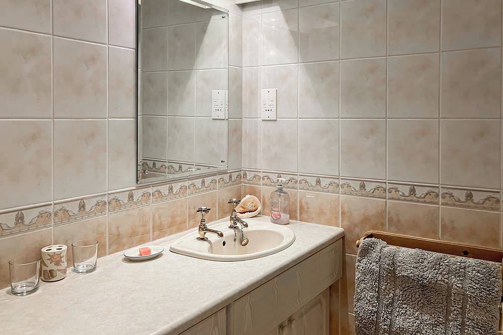 1 bedroom accommodation in Baslow in Baslow and Bubnell, Derbyshire