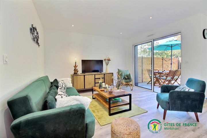 Gîte pour 4 personnes, avec terrasse à Férel - 4