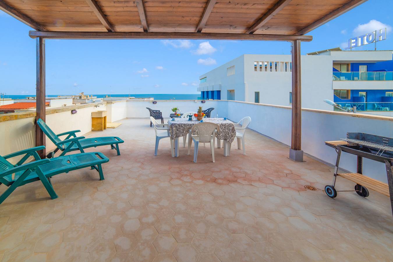 Apartamento entero, Sunny Sea-View Terrace in Torre dell’Orso in Torre Dell'orso, Melendugno