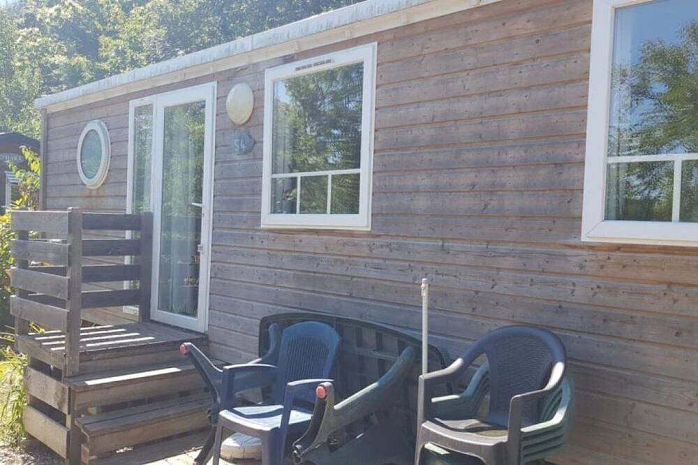 Camping 2 étoiles - Piscine  - ccbfidc in Vernet-les-Bains, Parc naturel régional des Pyrénées catalanes