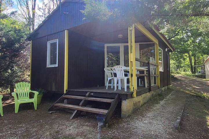 Gîte pour 4 personnes, avec piscine et terrasse à Salles (Lot-et-Garonne)