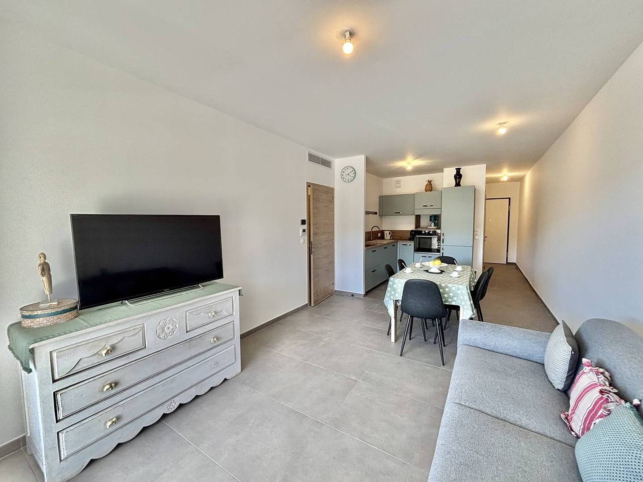 Ganze Wohnung, 3-Zimmer-Wohnung, Strand 500m, klimatisiert, Parkplatz in Pietrosella, Ajaccio und Umgebung