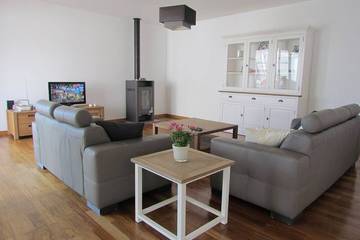 Villa for 8 People in Ferragudo, Faro District, Photo 1