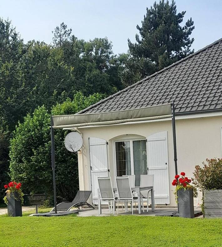 Gîte pour 4 personnes, avec Terrasse ainsi que Jardin et Vue à Gerponville