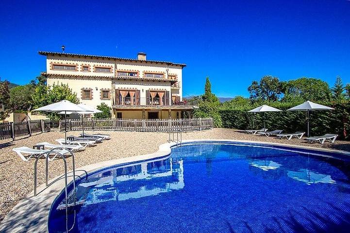 Ferienhaus für 24 Personen, mit Garten und Balkon