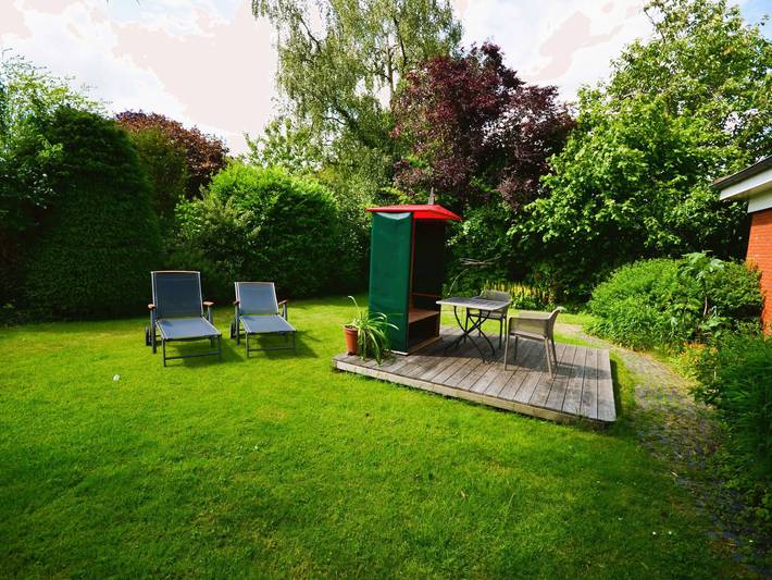 Ferienwohnung für 4 Personen, mit Terrasse und Garten in Emden - 3