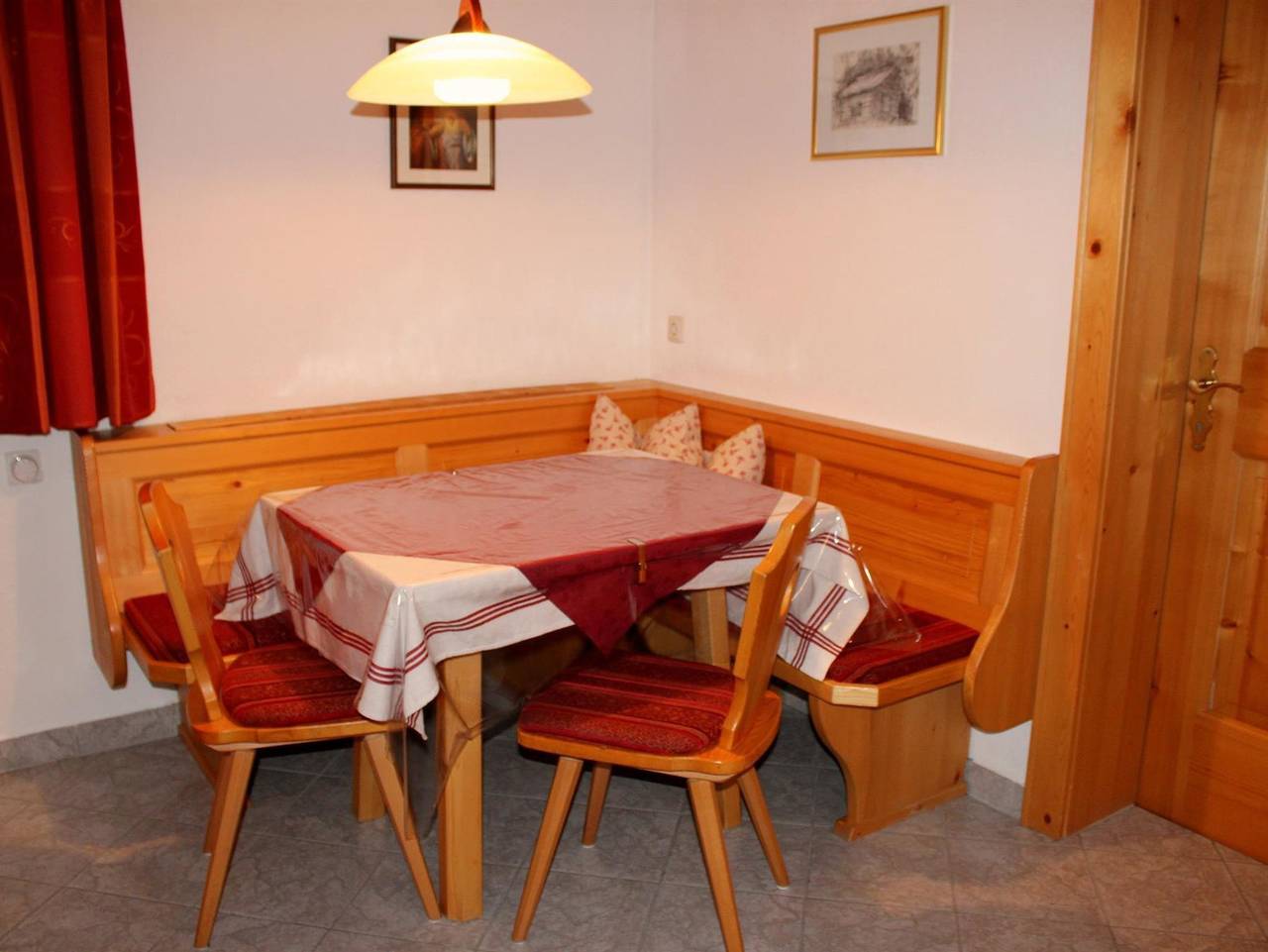 Ganze Ferienwohnung, Josef Ganner - Ferienwohnung-Erdgeschoß in Obertilliach, Osttirol