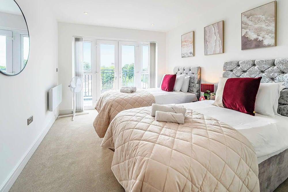 Geheel appartement, Penthouse | Free Parking | Hi-Speed Wifi | Balcony in Rushmoor, Hampshire