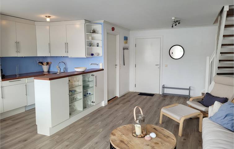Ganze Ferienwohnung, Ferienwohnung für 6 Personen mit Terrasse in Tysnes
