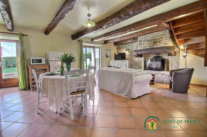 Gîte pour 4 personnes, avec jardin et terrasse à Locoal-Mendon - 2