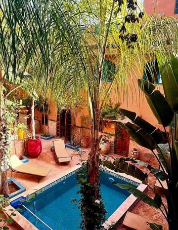 Riad pour 2 personnes, avec piscine et jardin, animaux acceptés à Ourika (roman)