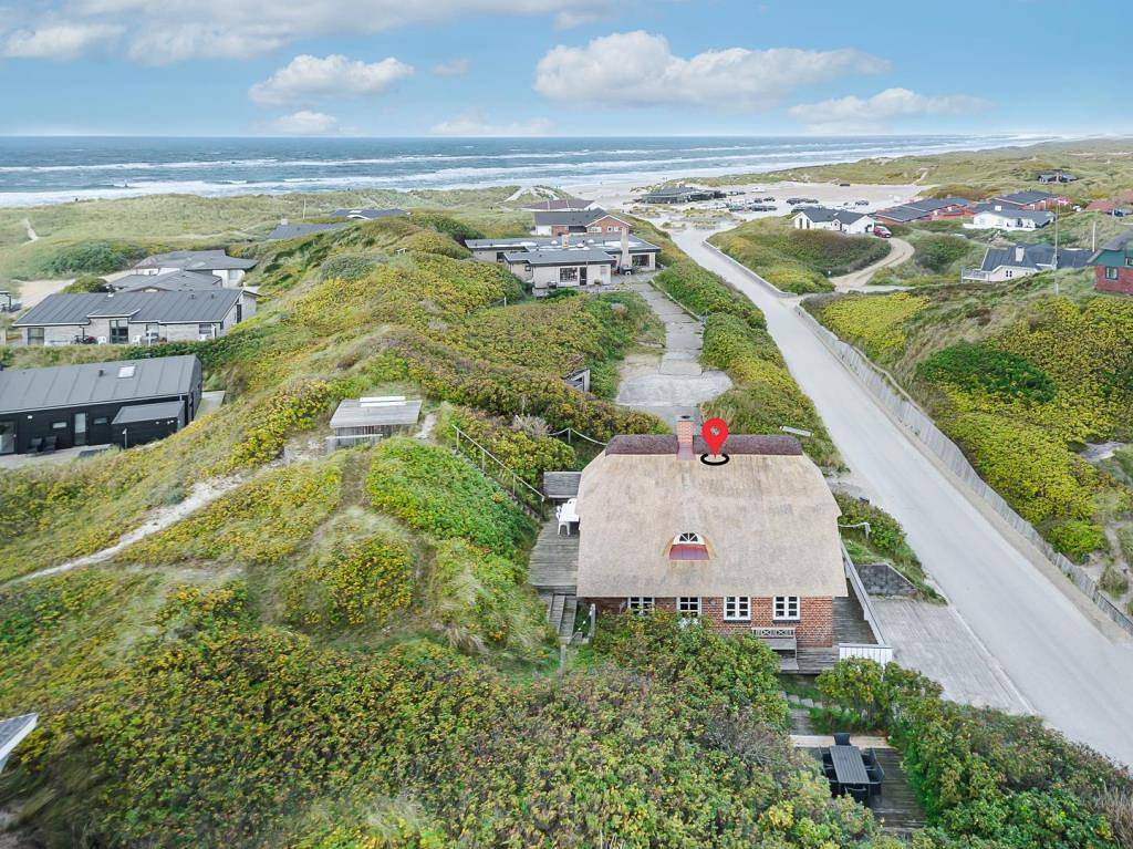 Ferienhaus mit Reetdach nur wenige Minuten entfernt von der Nordsee in Henne, Varde