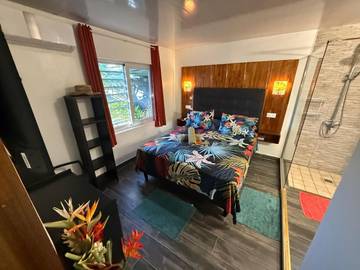 Location de vacances pour 4 personnes, avec jardin dans Fare