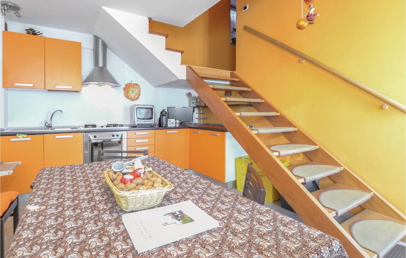 Accogliente appartamento con terrazza e aria condizionata in Lauco, Prealpi Carniche