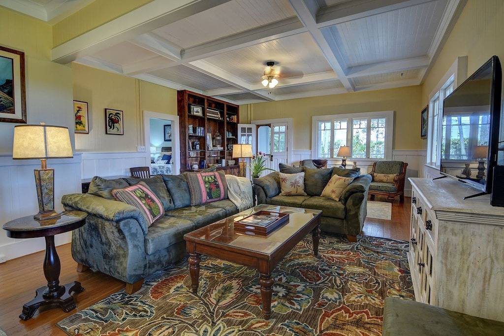 Live a Piece of History at My Hilo Home in Hilo, Hamakua