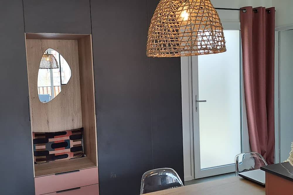 Entire apartment, T2 new, great comfort, quartier les Carmes, Figeac in Figeac, Massif Central