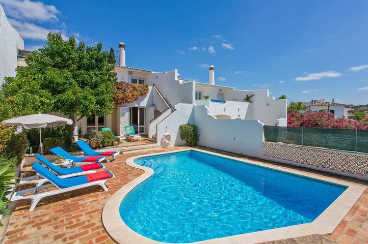 Villa voor 6 personen, met tuin, kindvriendelijk in Praia da Luz
