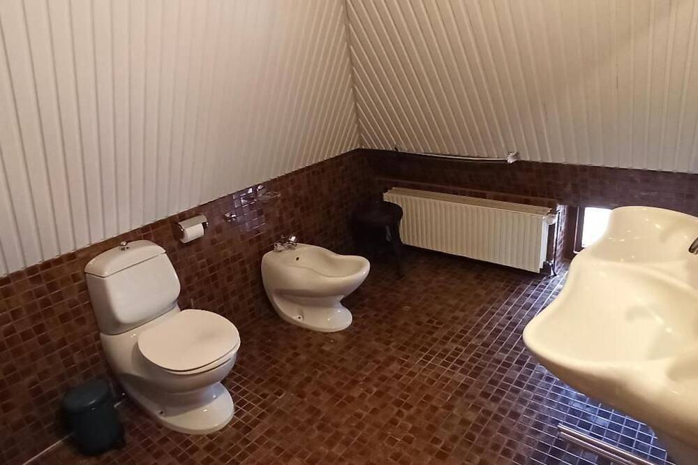 Ganze Wohnung, Kapitän Hansen Haus- Obergeschoss - Ferien im Künstlerdorf Oldsum in Süderende, Föhr