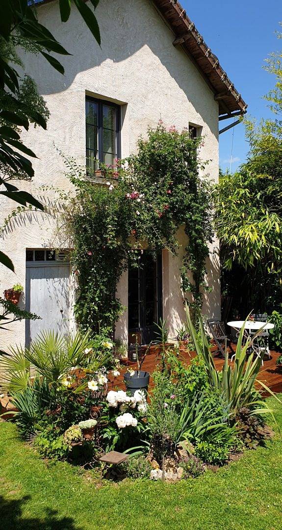 Gîte pour 4 personnes, avec jardin et terrasse à Saint-Pardoux-la-Rivière