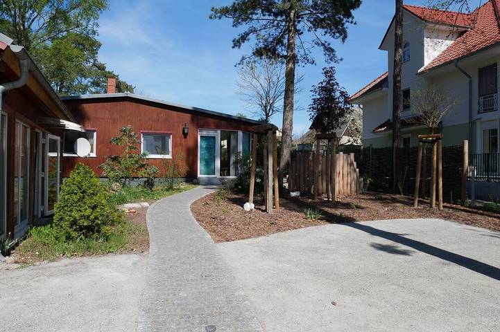 Bungalow für 4 Personen, mit Garten und Terrasse