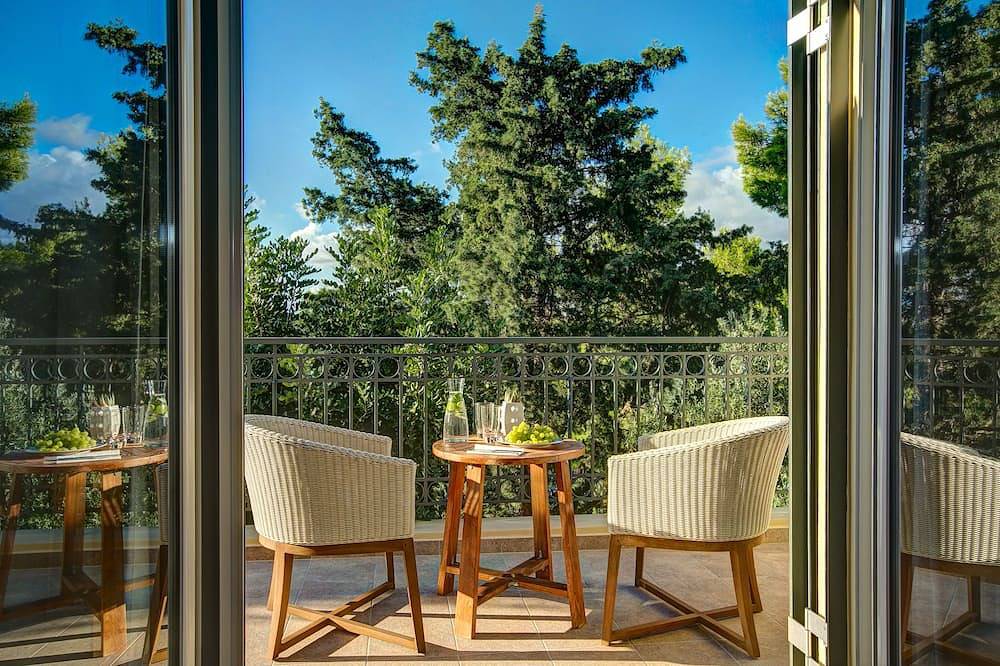 Entire apartment, *New For 2016 * A luxurious, romantic getaway just for the 2 of you ! in Lassi, Argostoli