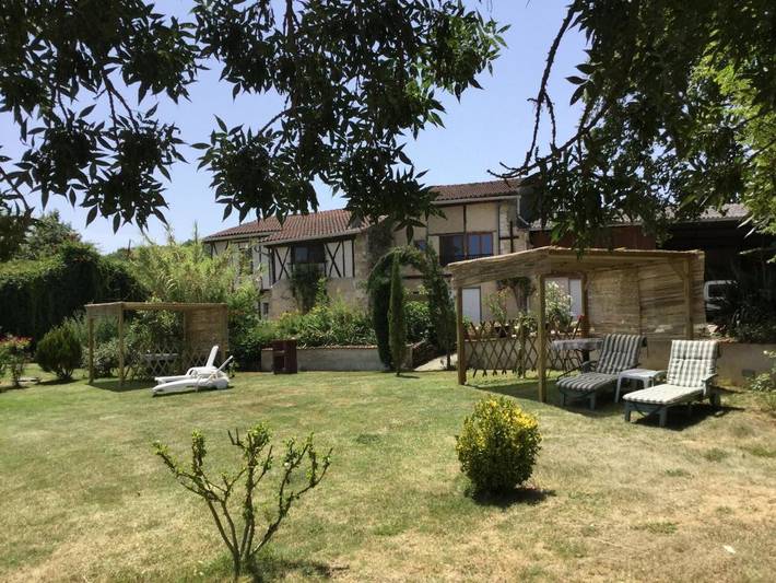 Gîte pour 2 personnes, avec vue et jardin, animaux acceptés à Puycalvel - 4