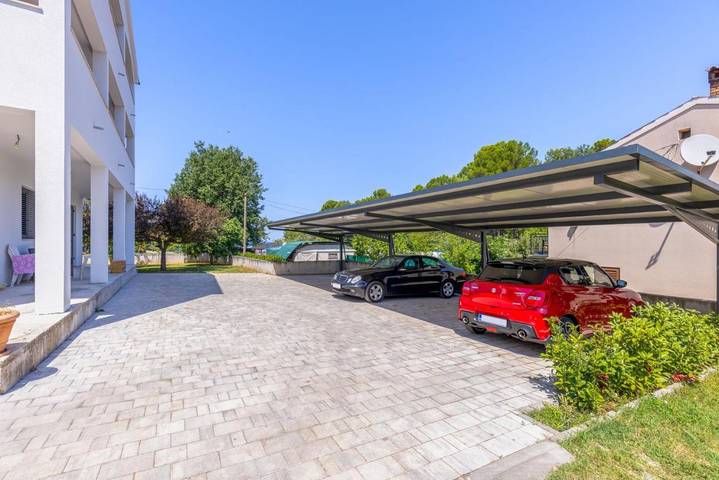Ferienwohnung für 2 Personen, mit Terrasse in Funtana