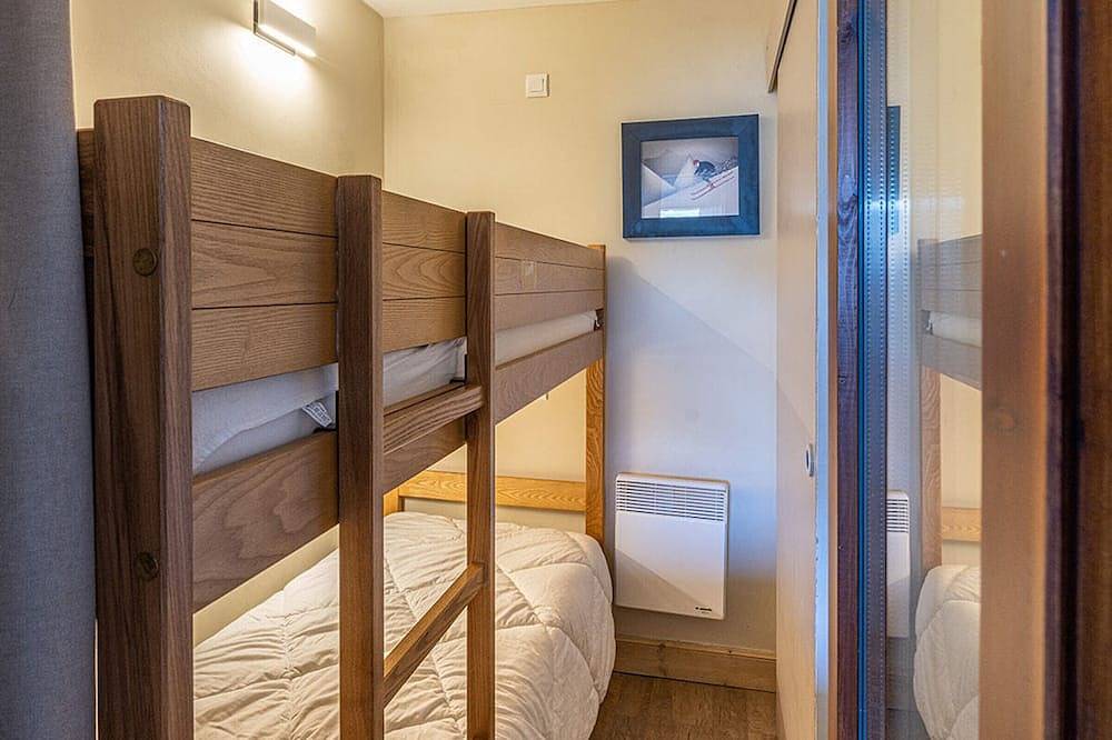 Ganze Wohnung, Renoviertes Apartment im Zentrum von La Tania, direkt an den Pisten für 4 Personen in La Tania, La Perrière