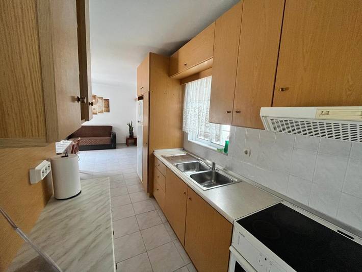 Location de vacances pour 4 personnes, avec jardin ainsi que vue et piscine à Faliráki - 3