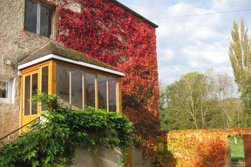 Gîte pour 6 personnes, avec jardin à Santenay