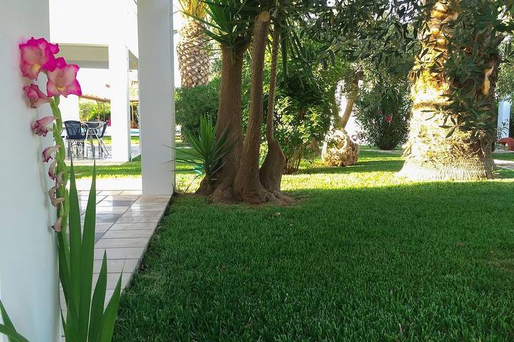 Ferienhaus für 5 Personen, mit Pool und Garten sowie Balkon - 1