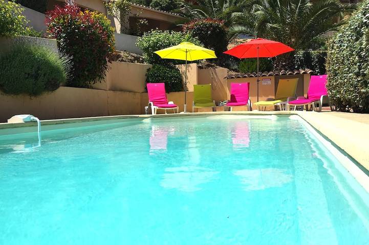 Villa für 6 Personen, mit Pool und Garten - 1