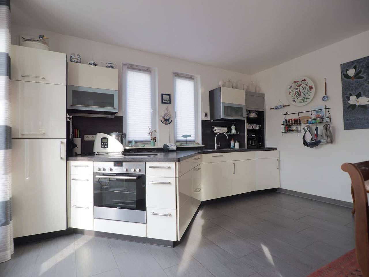 Komfortables Ferienhaus für bis zu 8 Personen und Hund mit Balkon und Terrasse in Nienhagen, Rostock und Umgebung