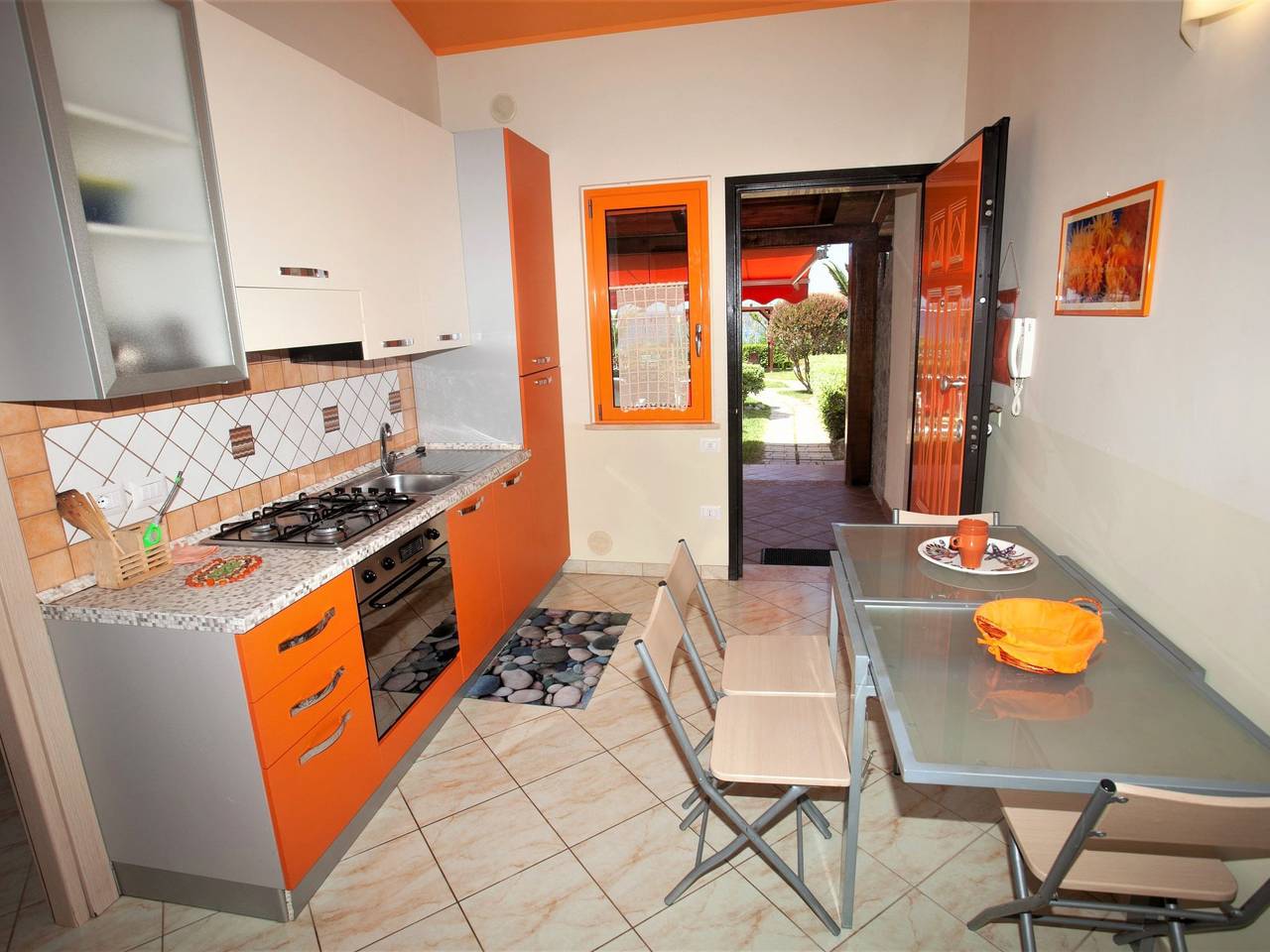 Ganze Wohnung, Luxus-Drei-Zimmer-Wohnungen mit großem Garten in Santa Maria (Vibo Valentia), Vibo Valentia Provinz